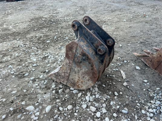 Godet de terrassement jcb - 550€ NET - Grävmaskinsskopa: bild 4 Godet de terrassement jcb - 550€ NET - Grävmaskinsskopa: bild 4