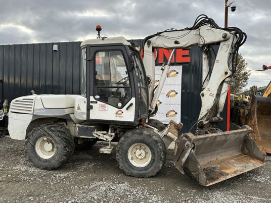 Mecalac 12MSX à 32500 € HT - Grävmaskin på däck: bild 3 Mecalac 12MSX à 32500 € HT - Grävmaskin på däck: bild 3