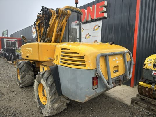 Mecalac 12MXT à 14900 Euros HT - Grävmaskin på däck: bild 4 Mecalac 12MXT à 14900 Euros HT - Grävmaskin på däck: bild 4