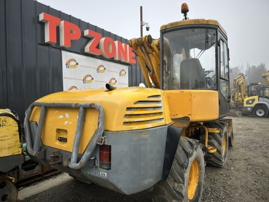 Mecalac 12MXT à 14900 Euros HT - Grävmaskin på däck: bild 3 Mecalac 12MXT à 14900 Euros HT - Grävmaskin på däck: bild 3