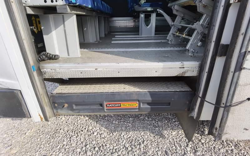 Förortsbuss Mercedes-Benz Vario 813D miejsc 31+12 289tys km Winda: bild 8