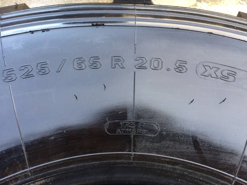 Michelin 525/65R20.5 XS - USED NN 95% - Däck för Lantbruksmaskiner: bild 5 Michelin 525/65R20.5 XS - USED NN 95% - Däck för Lantbruksmaskiner: bild 5