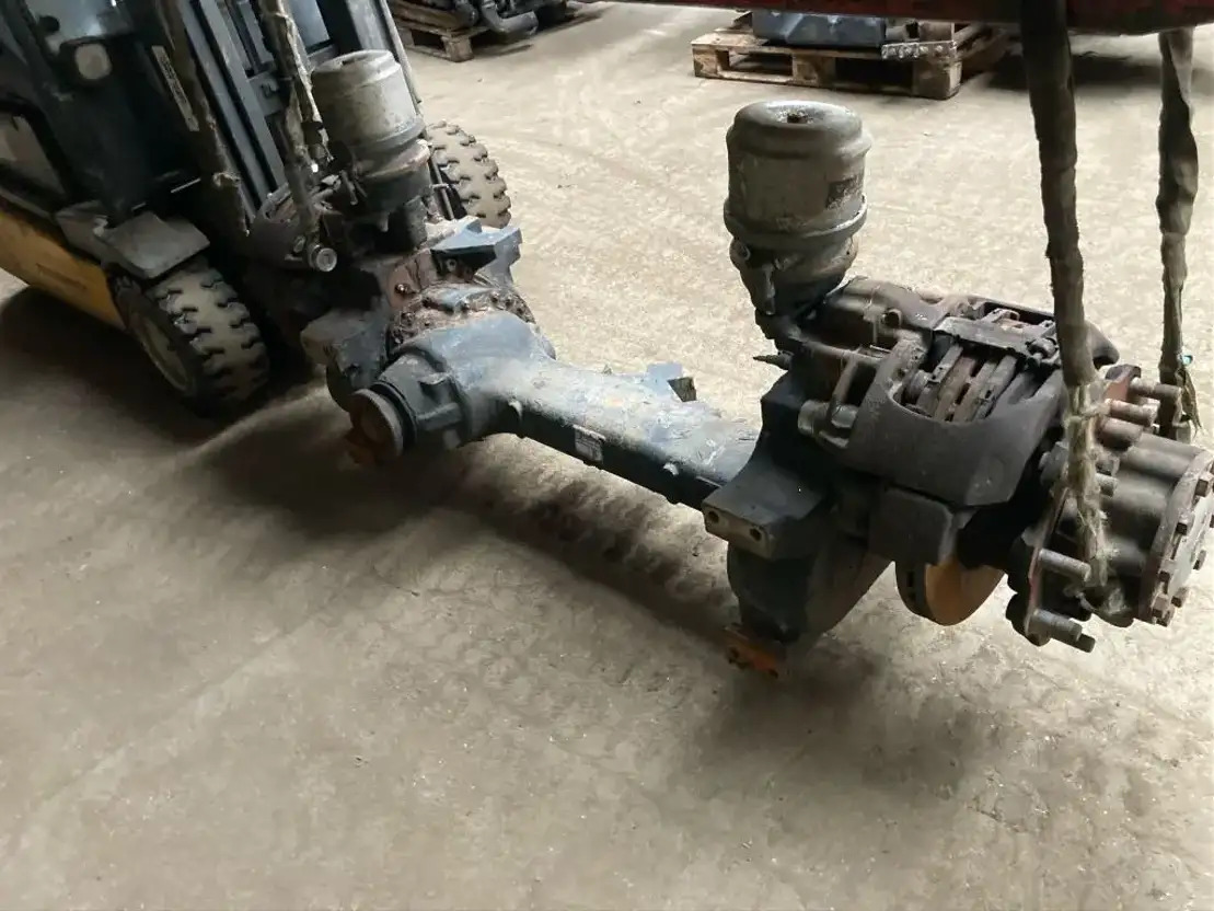 ZF Hinterachse Axis ZF AV132/90 5,13 4472036457 MAN Lions City A21 - Bakaxel för Buss: bild 1 ZF Hinterachse Axis ZF AV132/90 5,13 4472036457 MAN Lions City A21 - Bakaxel för Buss: bild 1