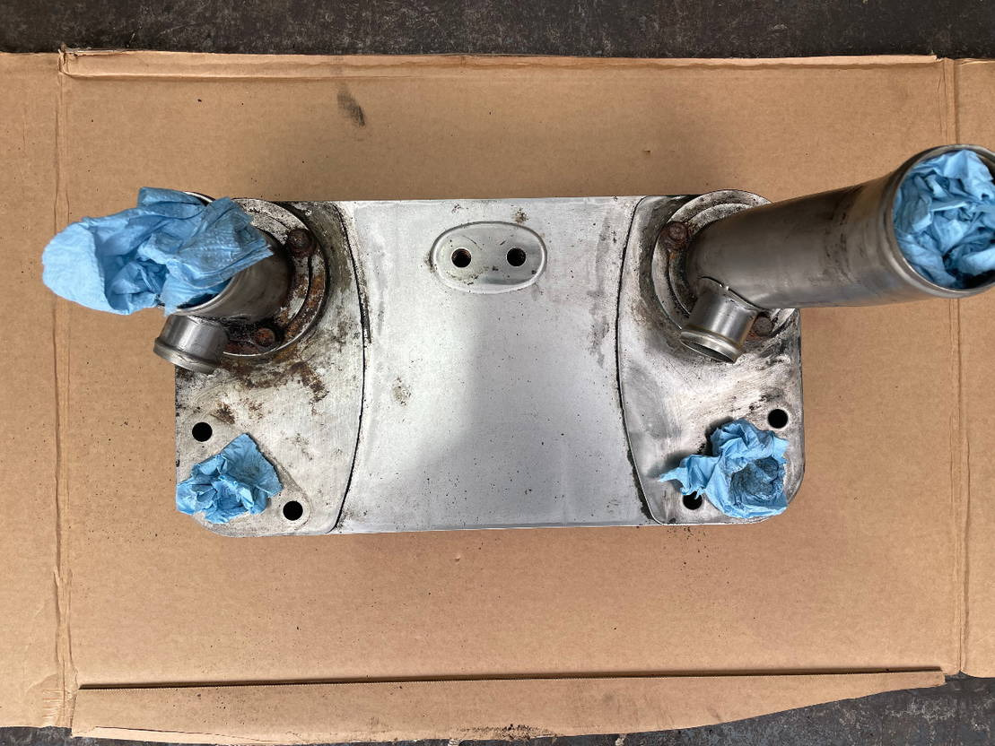 ZF ZF Ölkühler Wärmetauscher Getriebeölkühler Ecolife 6AP 1400 1700 - Oljekylare för Buss: bild 2 ZF ZF Ölkühler Wärmetauscher Getriebeölkühler Ecolife 6AP 1400 1700 - Oljekylare för Buss: bild 2