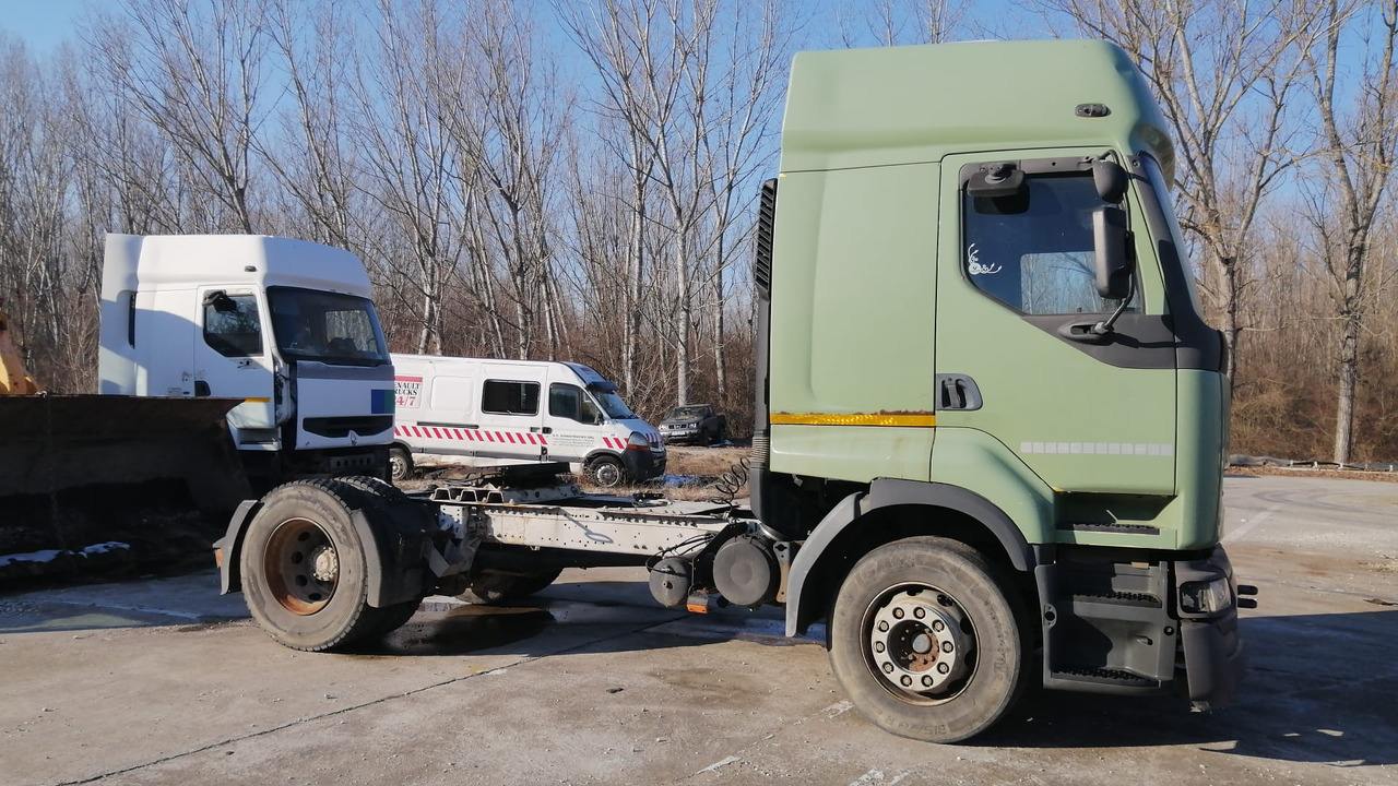 Renault Premium 420 DCI Standard Tractor, Manual ZF - Dragbil: bild 2 Renault Premium 420 DCI Standard Tractor, Manual ZF - Dragbil: bild 2
