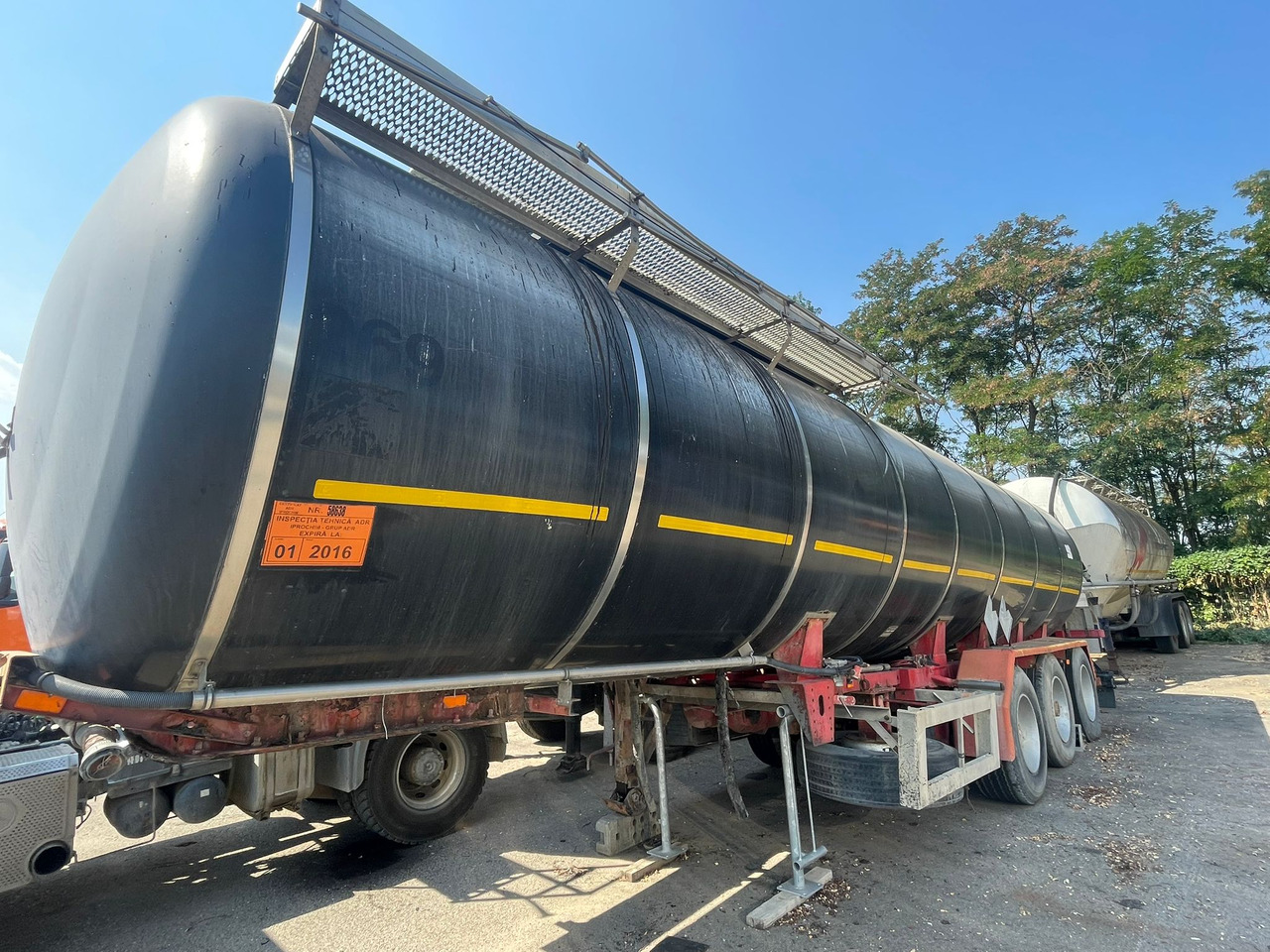 HENDRICK BITUMEN SEMI-TRAILER - Tanktrailer: bild 2 HENDRICK BITUMEN SEMI-TRAILER - Tanktrailer: bild 2