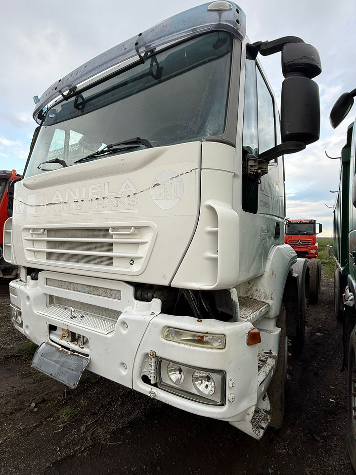 IVECO TRAKKER CHASSIS - Chassi lastbil: bild 1 IVECO TRAKKER CHASSIS - Chassi lastbil: bild 1