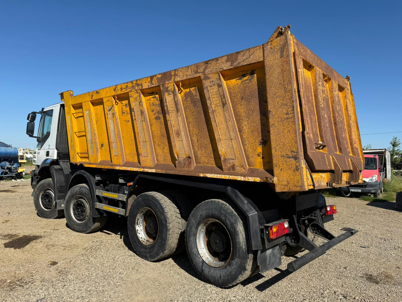 IVECO TRAKKER TIPPER - Tippbil lastbil: bild 4 IVECO TRAKKER TIPPER - Tippbil lastbil: bild 4
