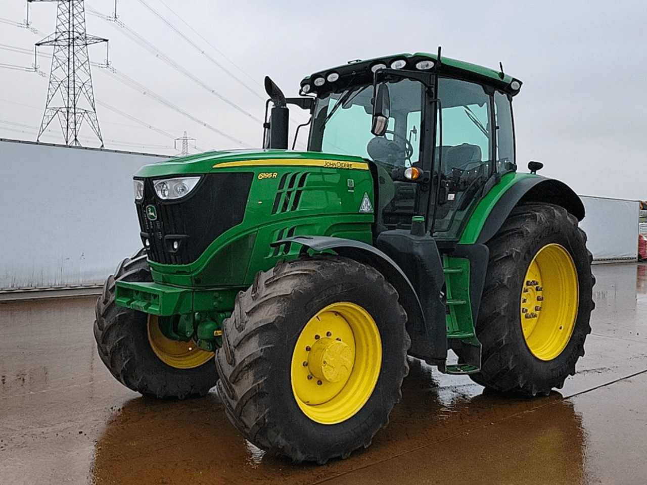 John Deere 6195R 4WD, Auto Trac + Activare !!! TOP !!! - Traktor: bild 1 John Deere 6195R 4WD, Auto Trac + Activare !!! TOP !!! - Traktor: bild 1