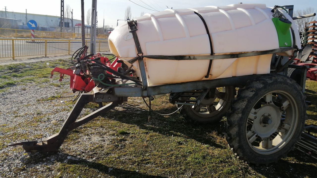 MET Wirax Sprayer 2000 - Bogserad spruta: bild 5 MET Wirax Sprayer 2000 - Bogserad spruta: bild 5