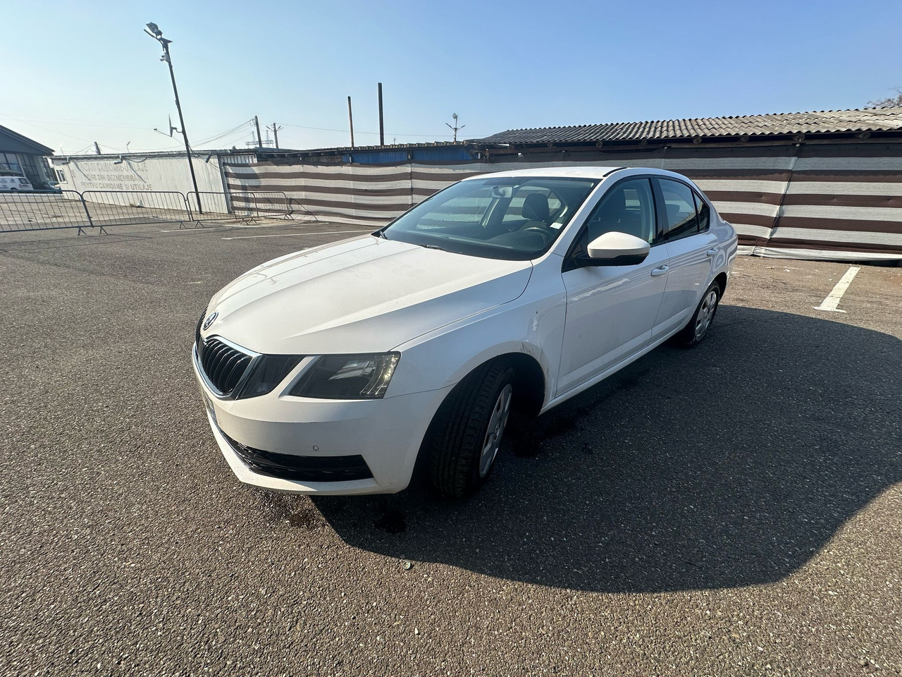 SKODA OCTAVIA - Sedan: bild 2 SKODA OCTAVIA - Sedan: bild 2