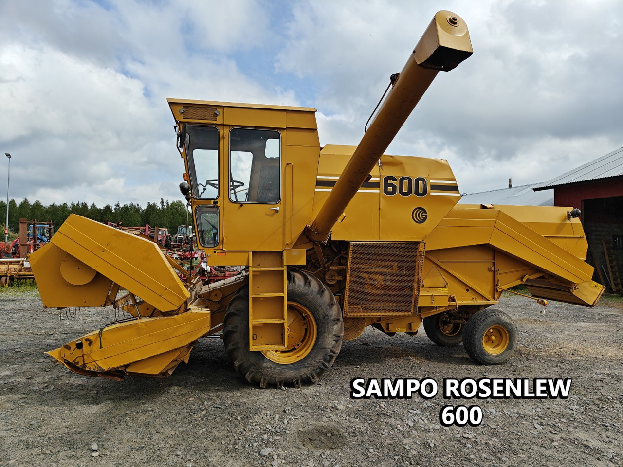 Sampo 600 Hytillinen - Skördetröska: bild 1 Sampo 600 Hytillinen - Skördetröska: bild 1