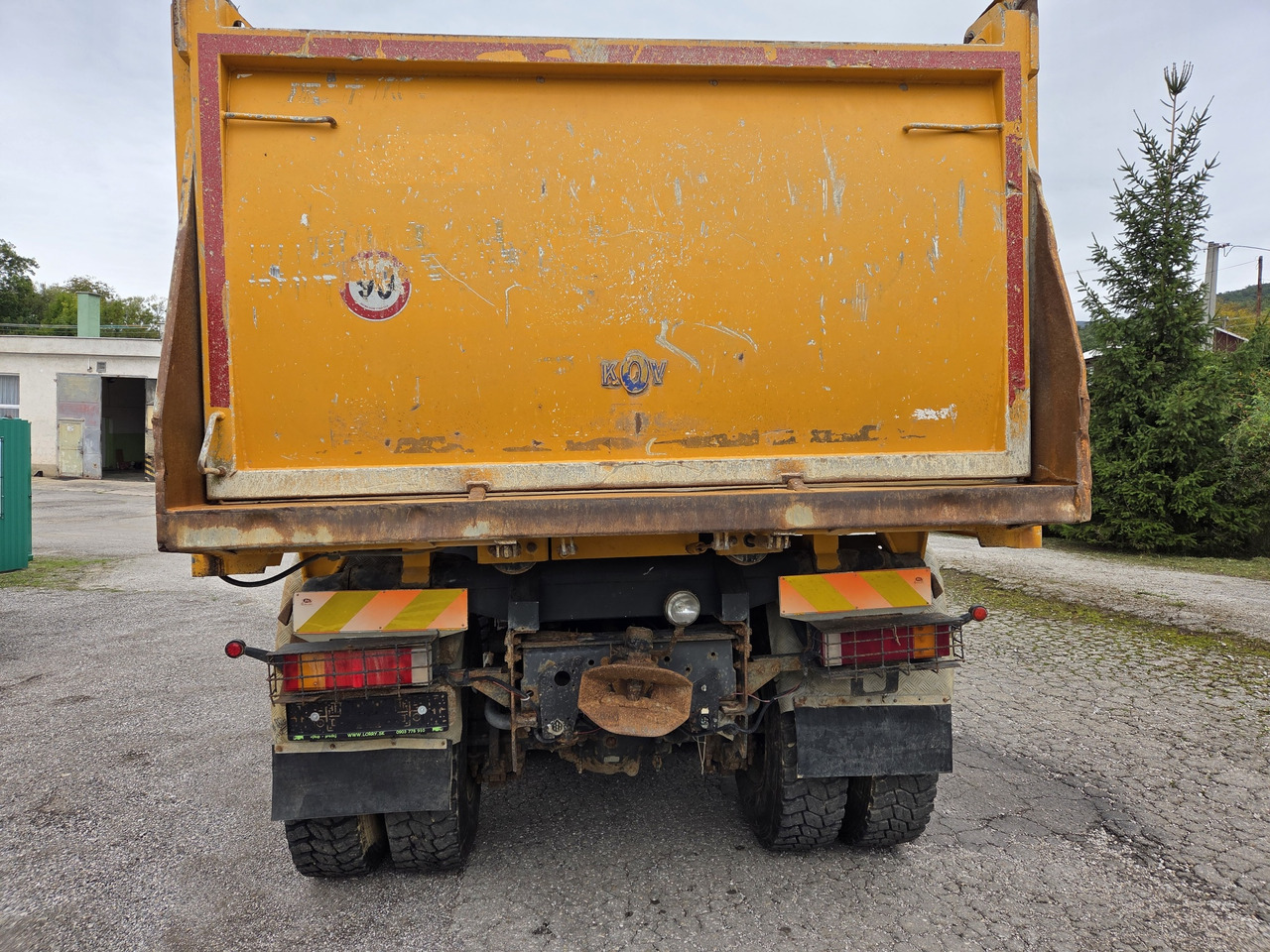 RENAULT KERAX 420.40 PR 8X4 3way tipper Bordamtik - Tippbil lastbil: bild 5 RENAULT KERAX 420.40 PR 8X4 3way tipper Bordamtik - Tippbil lastbil: bild 5