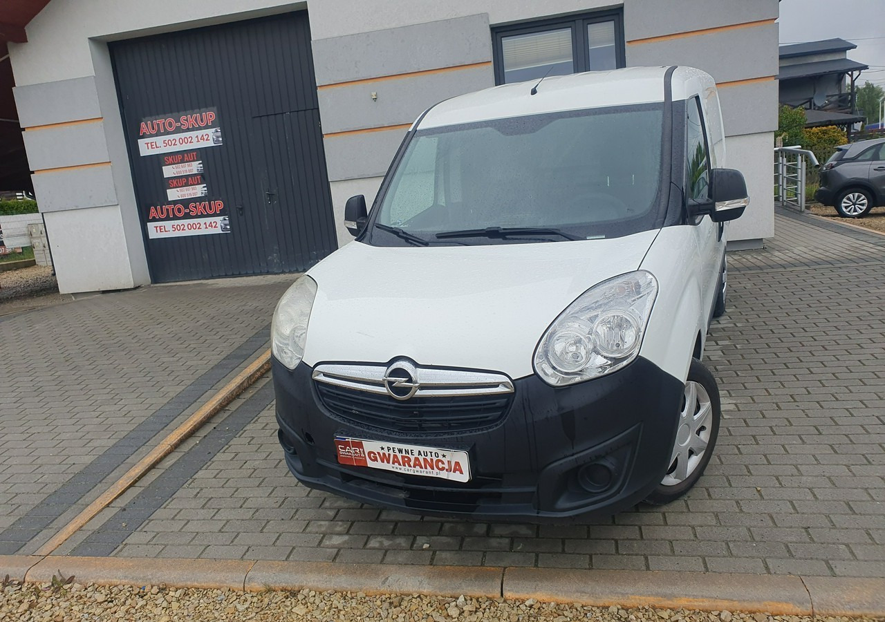 Fiat Doblo Opel Combo 1.4 Benzyna Polski Salon - Skåpbil: bild 2 Fiat Doblo Opel Combo 1.4 Benzyna Polski Salon - Skåpbil: bild 2