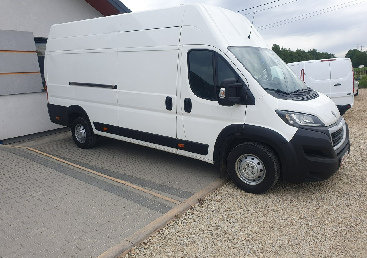 Peugeot Boxer krajowy l* klima* - Skåpbil: bild 4 Peugeot Boxer krajowy l* klima* - Skåpbil: bild 4