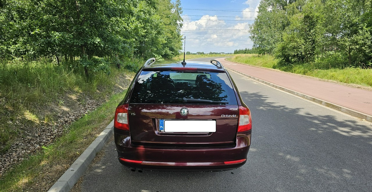 Skoda Octavia II bogate wyposażenie *niski przebieg*FV vat 23%* - Personbil: bild 5 Skoda Octavia II bogate wyposażenie *niski przebieg*FV vat 23%* - Personbil: bild 5
