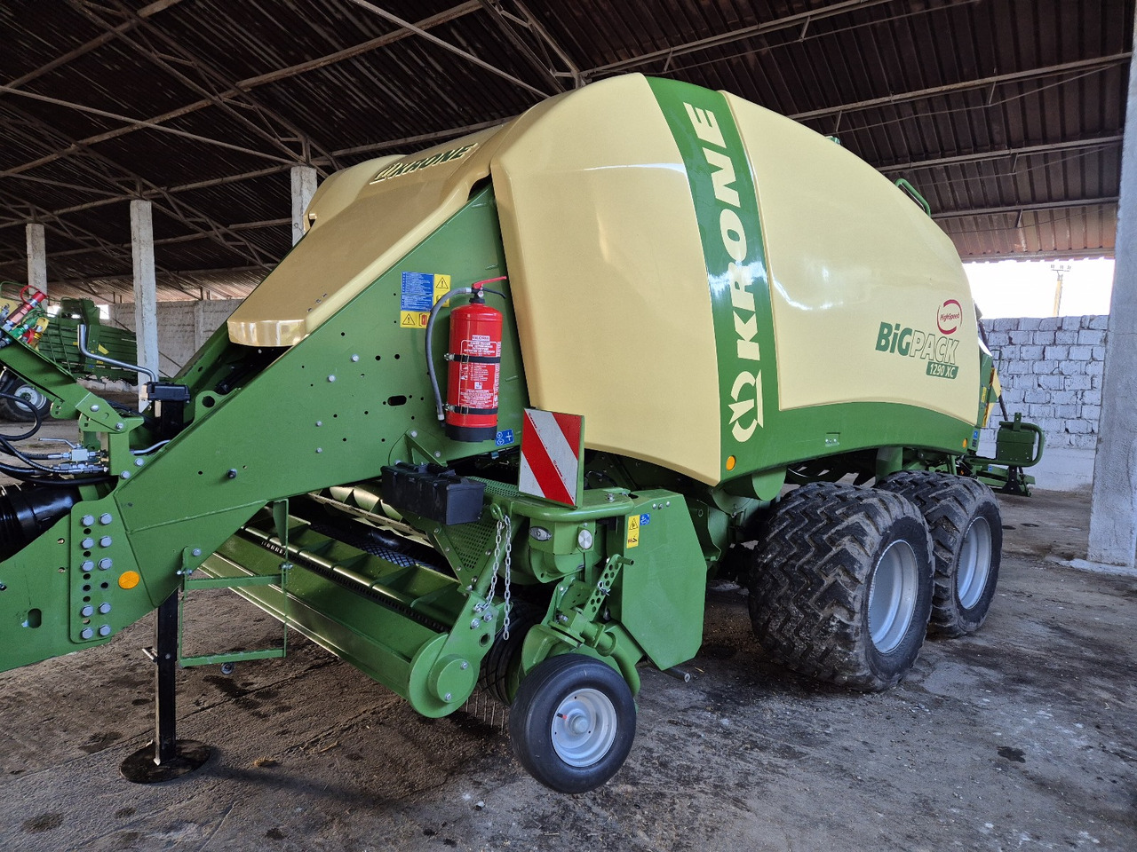 Krone Big Pack 1290 XC - Fyrkantspress: bild 1 Krone Big Pack 1290 XC - Fyrkantspress: bild 1