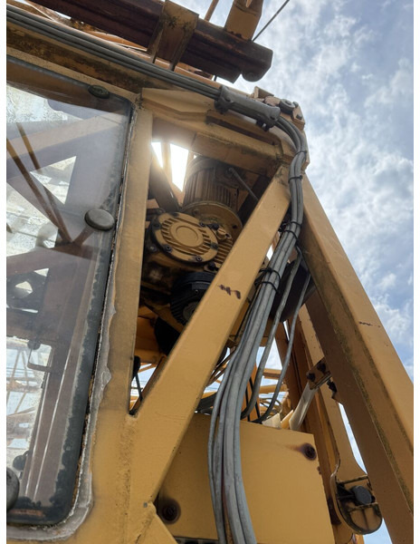 Liebherr 50K, damaged slev drive, no winch brake… - Självresande tornkran: bild 4 Liebherr 50K, damaged slev drive, no winch brake… - Självresande tornkran: bild 4
