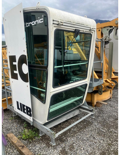Liebherr 85EC-B 2012yom - Tornkran: bild 1 Liebherr 85EC-B 2012yom - Tornkran: bild 1