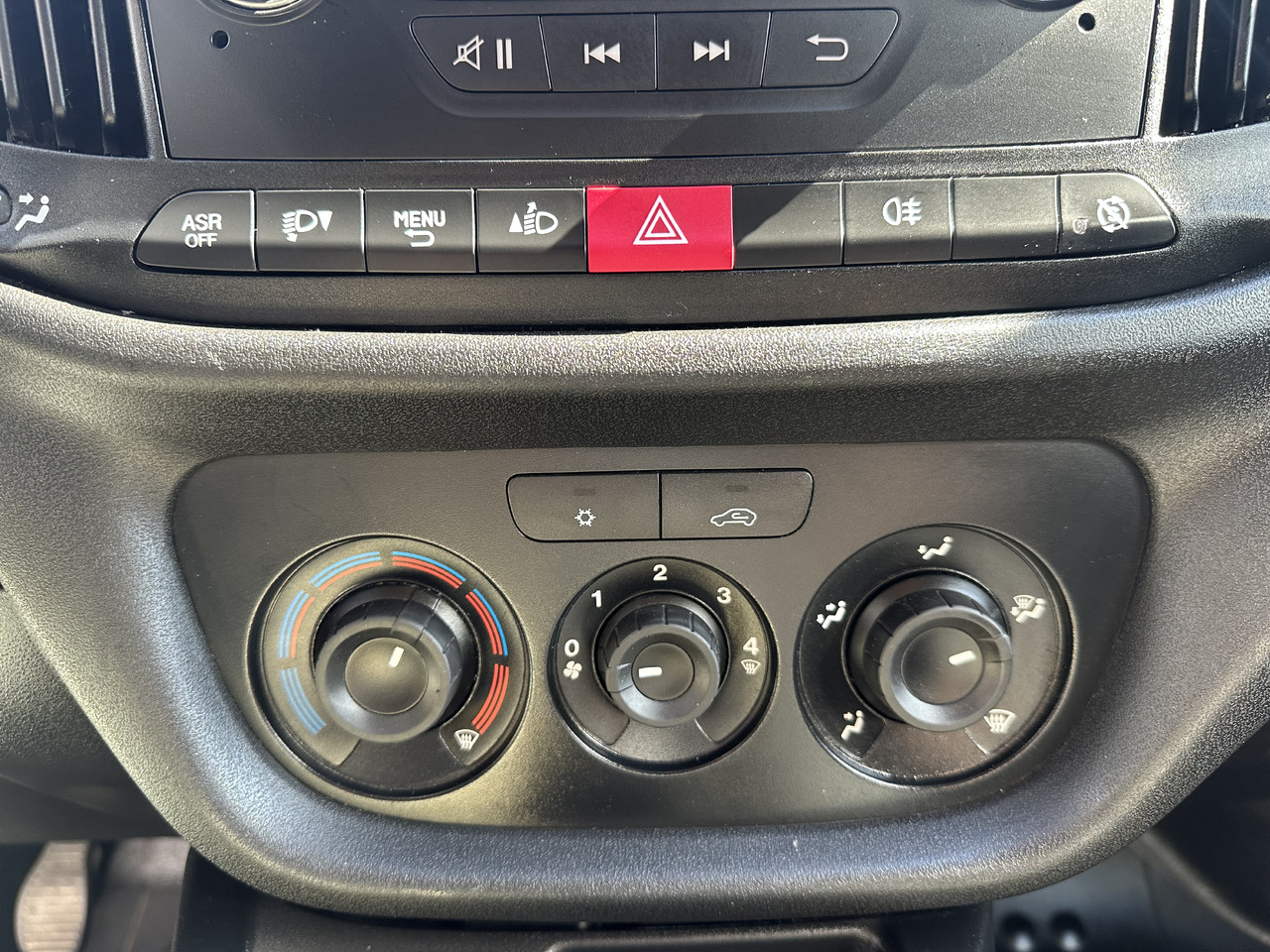 Små skåpbil Fiat Doblo: bild 10