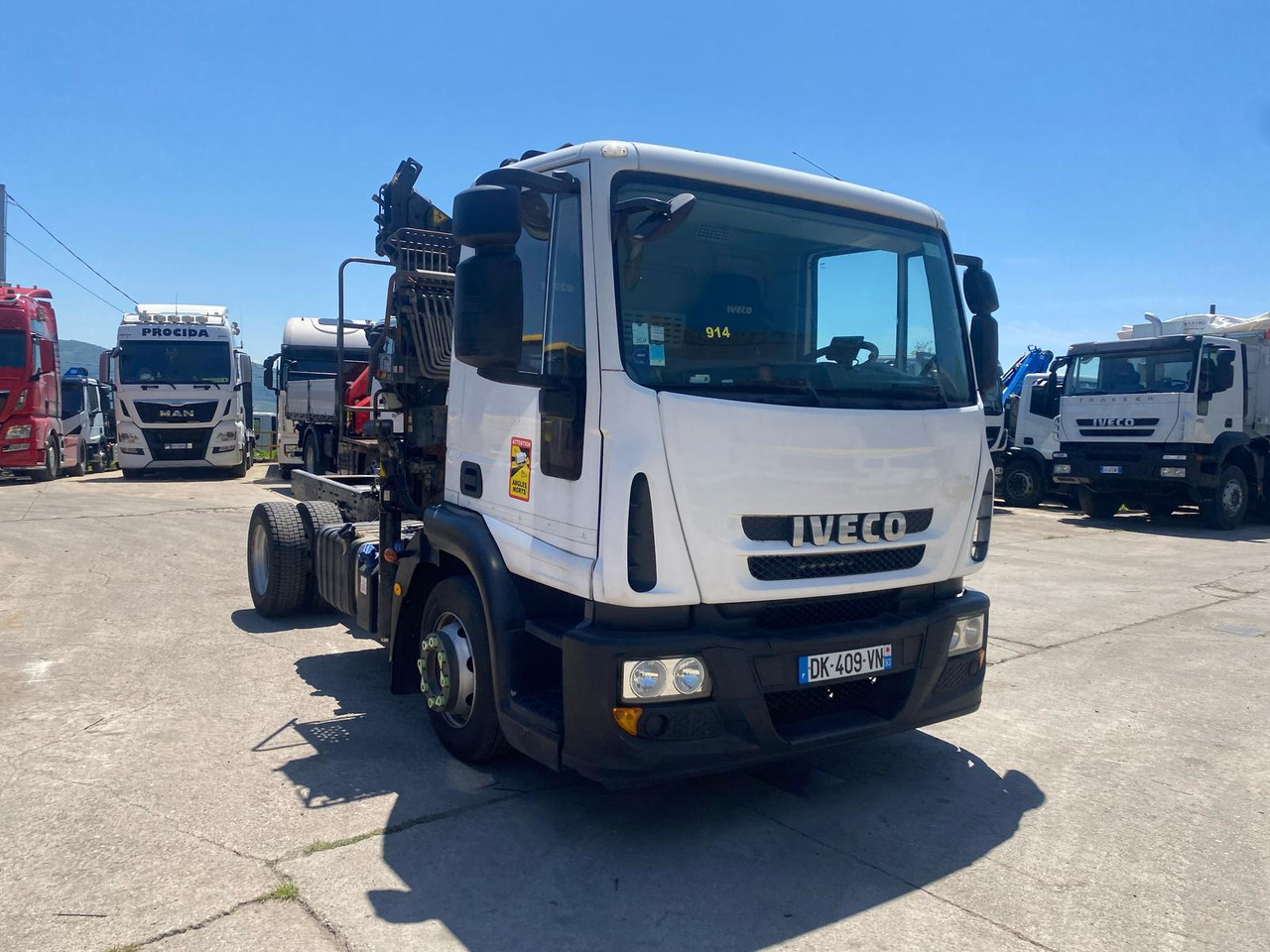 IVECO EUROCARGO 120E25 - Kranbil: bild 1 IVECO EUROCARGO 120E25 - Kranbil: bild 1