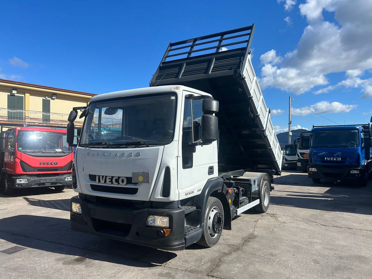 IVECO EUROCARGO 120E25 - Tippbil lastbil: bild 4 IVECO EUROCARGO 120E25 - Tippbil lastbil: bild 4