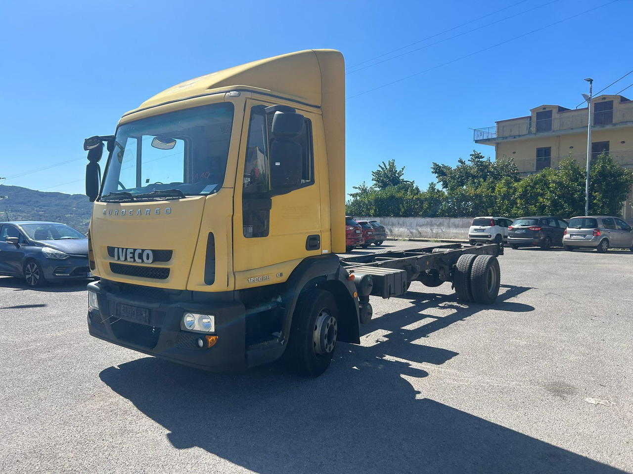 IVECO EUROCARGO 120E28P - Chassi lastbil: bild 1 IVECO EUROCARGO 120E28P - Chassi lastbil: bild 1