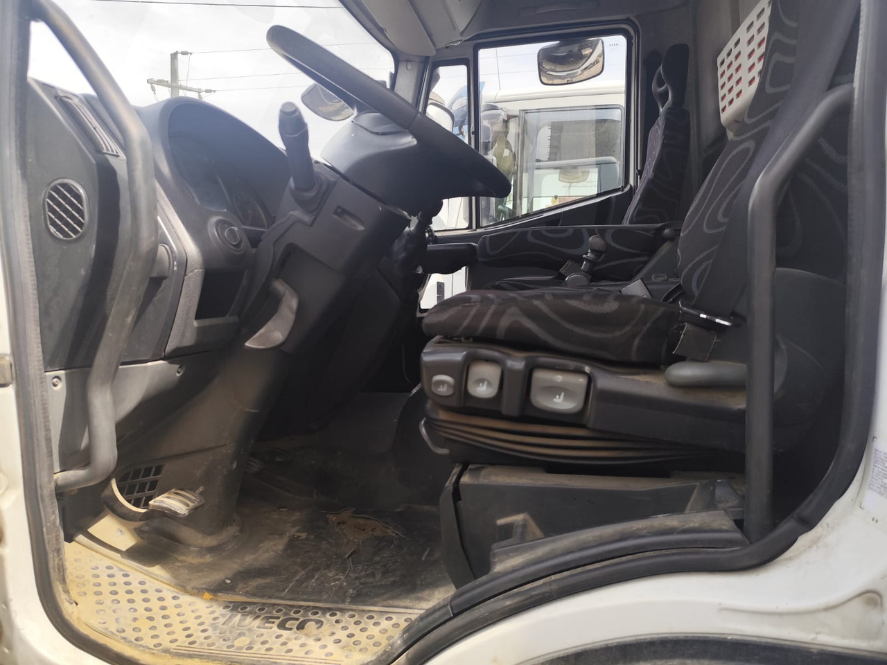 IVECO EUROCARGO 160E25K - Kranbil: bild 5 IVECO EUROCARGO 160E25K - Kranbil: bild 5