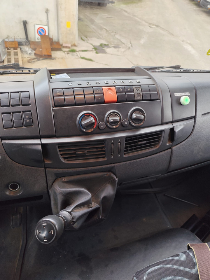 IVECO EUROCARGO 160E28 - Kranbil: bild 4 IVECO EUROCARGO 160E28 - Kranbil: bild 4