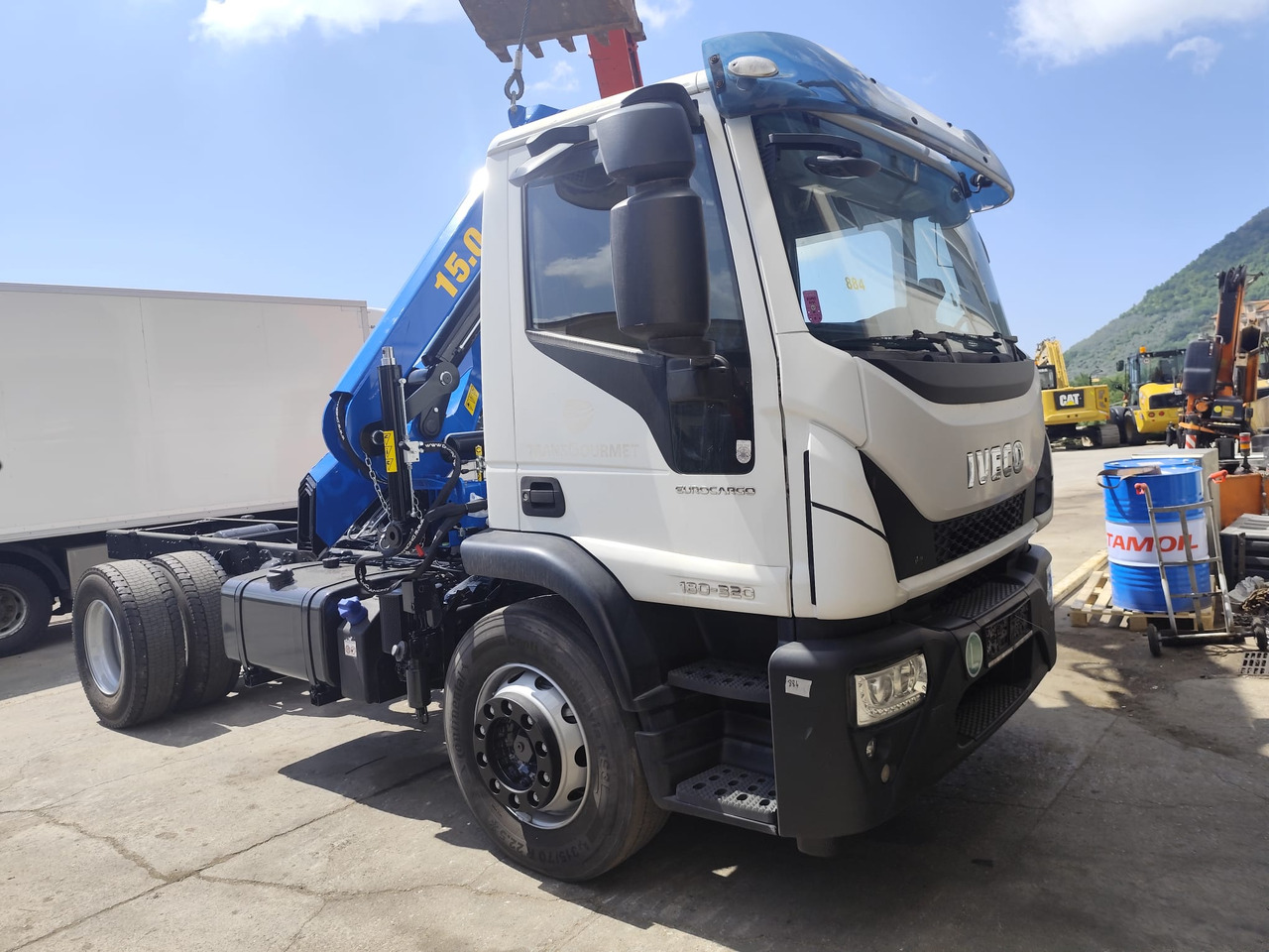 IVECO EUROCARGO 180-320 - Kranbil: bild 1 IVECO EUROCARGO 180-320 - Kranbil: bild 1