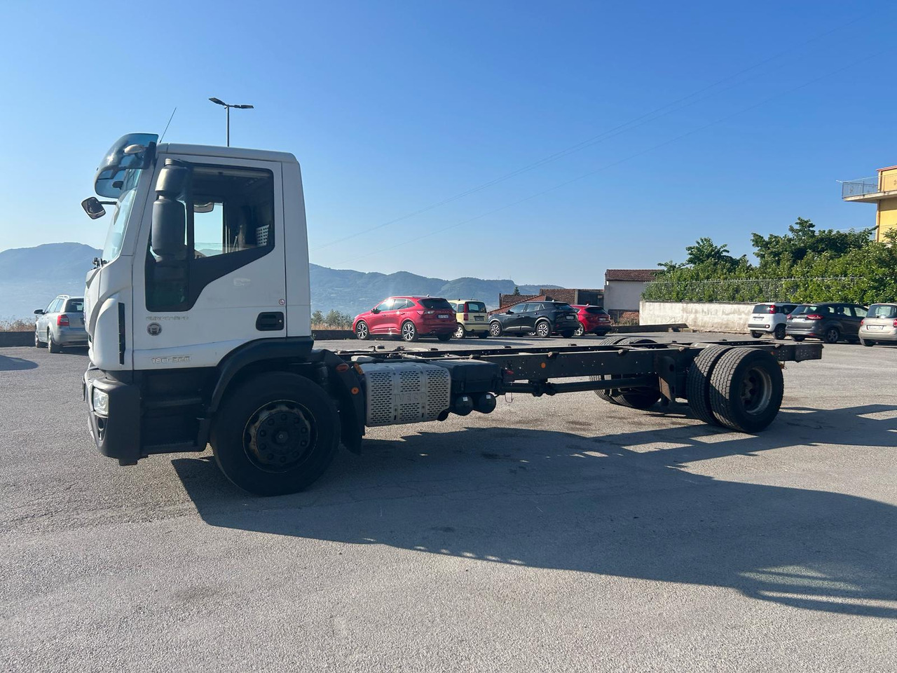 IVECO EUROCARGO 180-320 - Chassi lastbil: bild 3 IVECO EUROCARGO 180-320 - Chassi lastbil: bild 3