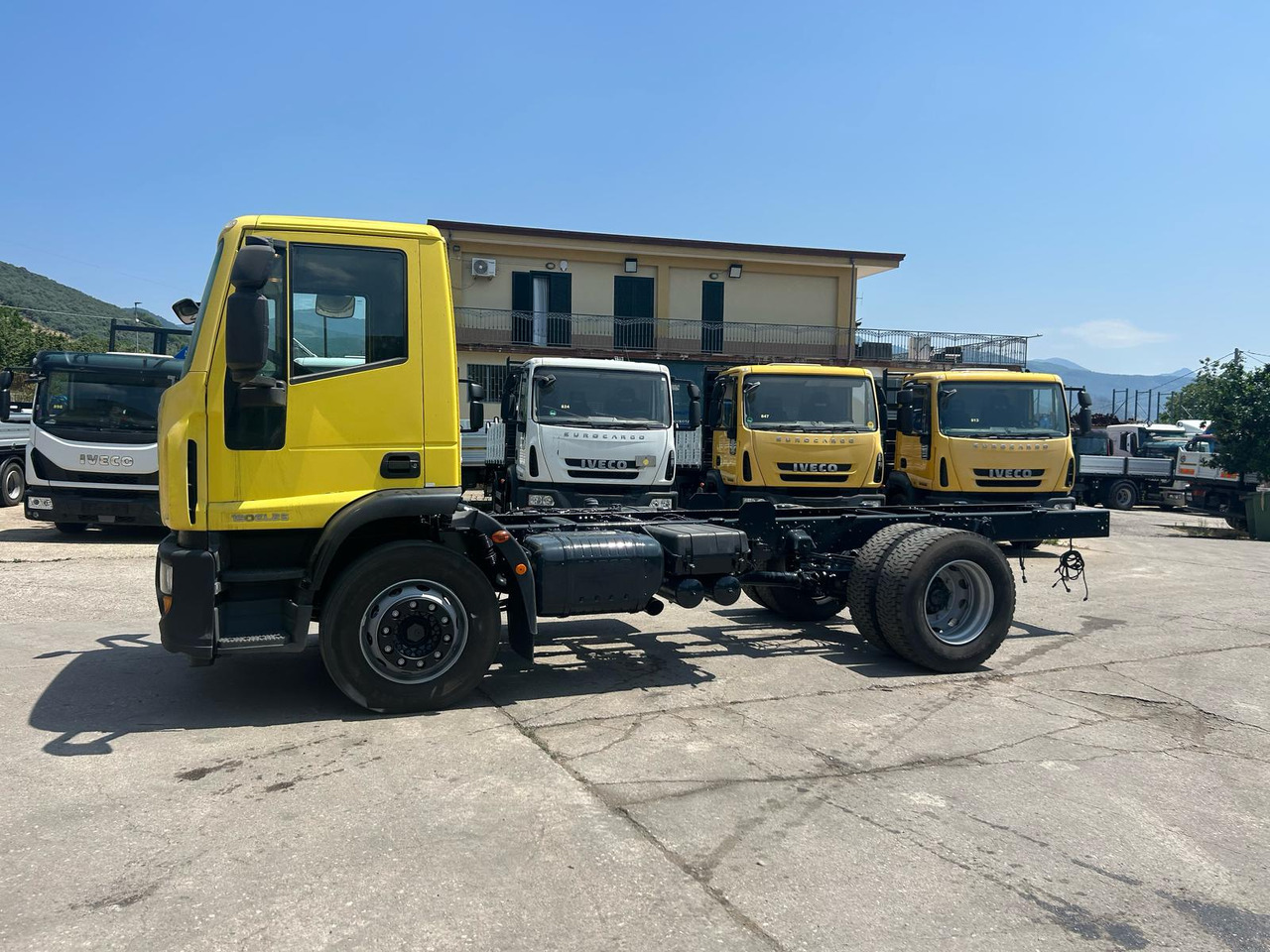 IVECO EUROCARGO 190EL25 - Chassi lastbil: bild 2 IVECO EUROCARGO 190EL25 - Chassi lastbil: bild 2