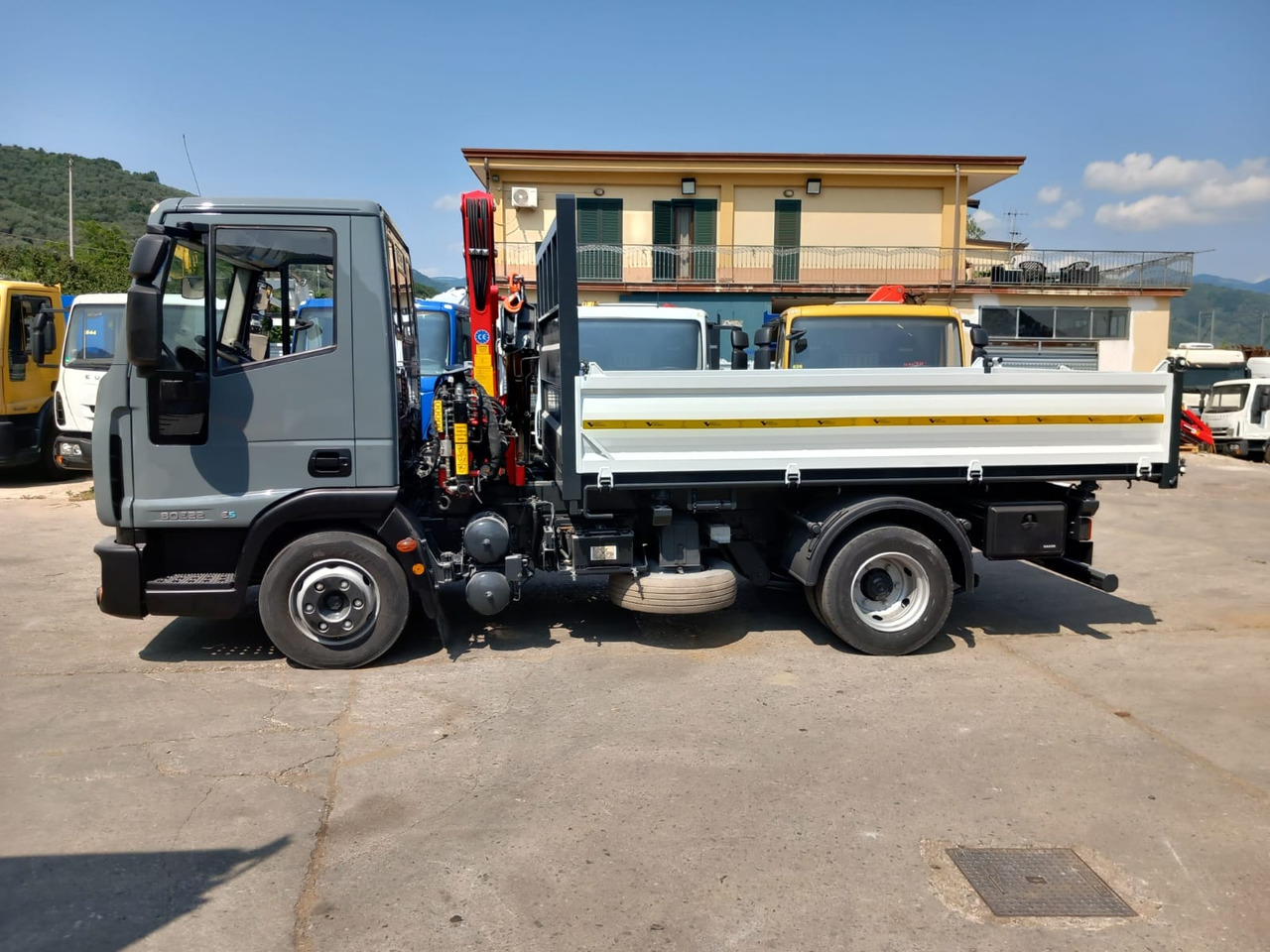 IVECO EUROCARGO 80E22 - Kranbil: bild 4 IVECO EUROCARGO 80E22 - Kranbil: bild 4