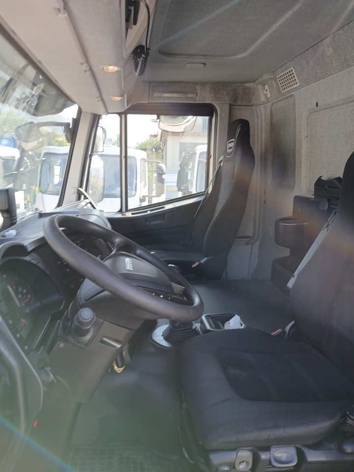 IVECO STRALIS AD 260S31 XP - Kranbil: bild 2 IVECO STRALIS AD 260S31 XP - Kranbil: bild 2