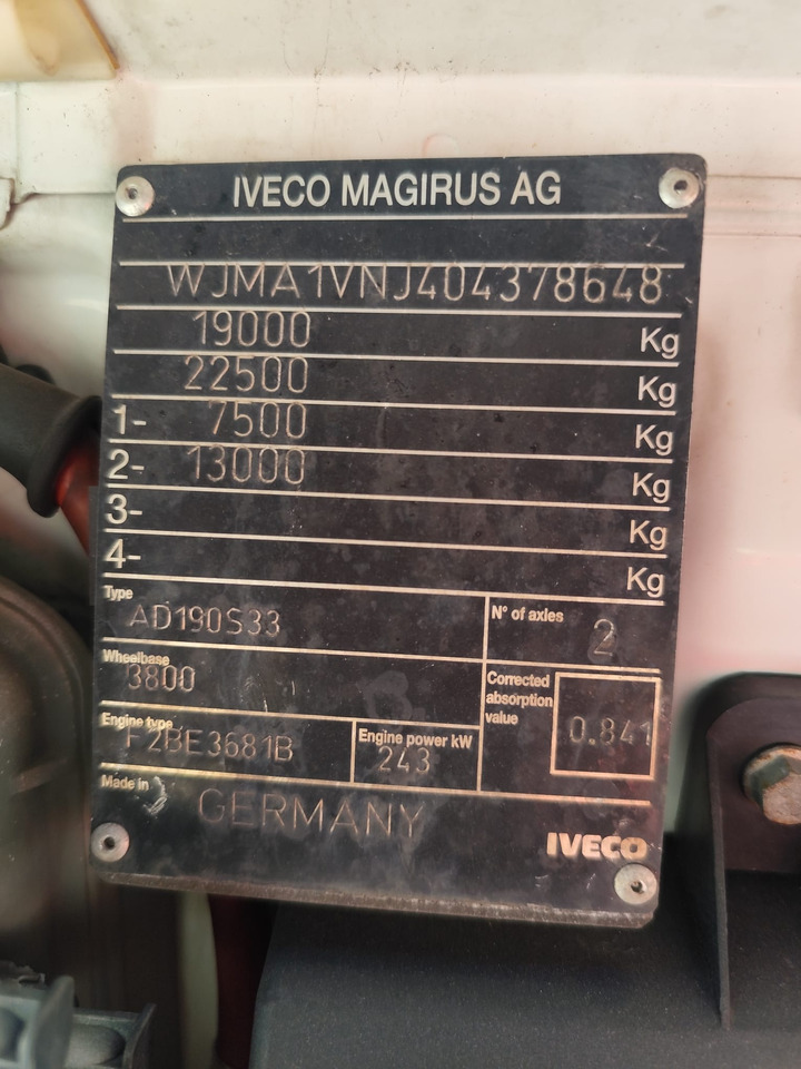 IVECO STRALIS CUBE 190S33 - Kranbil: bild 2 IVECO STRALIS CUBE 190S33 - Kranbil: bild 2