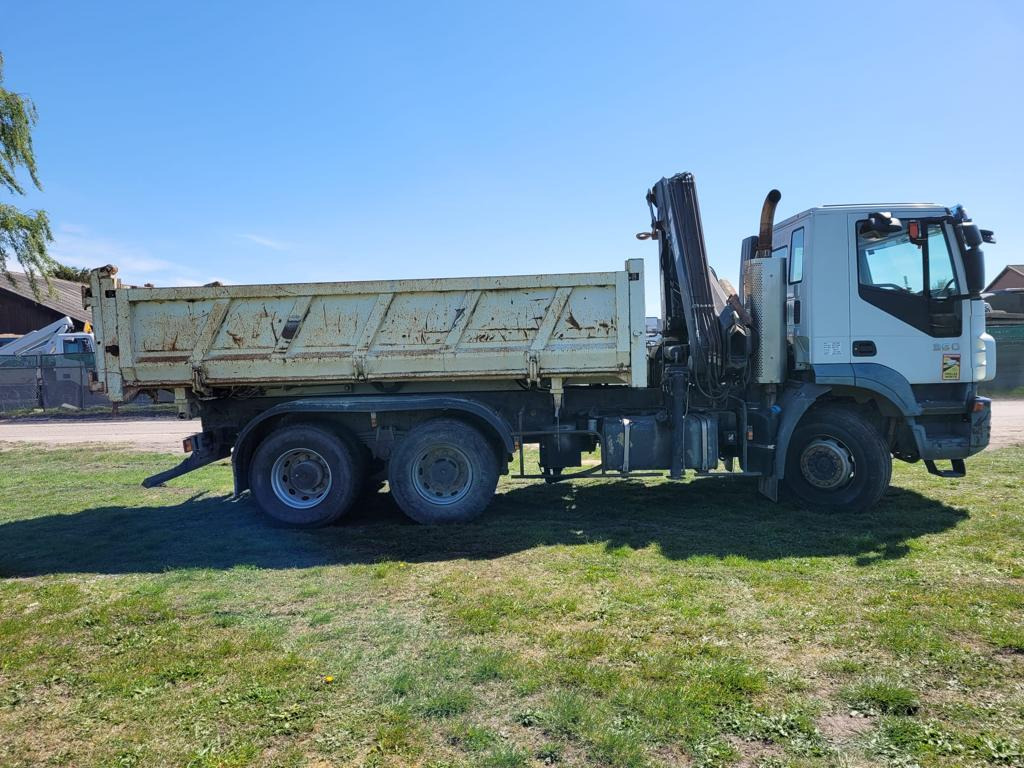 IVECO TRAKKER 260T36 - Kranbil: bild 2 IVECO TRAKKER 260T36 - Kranbil: bild 2