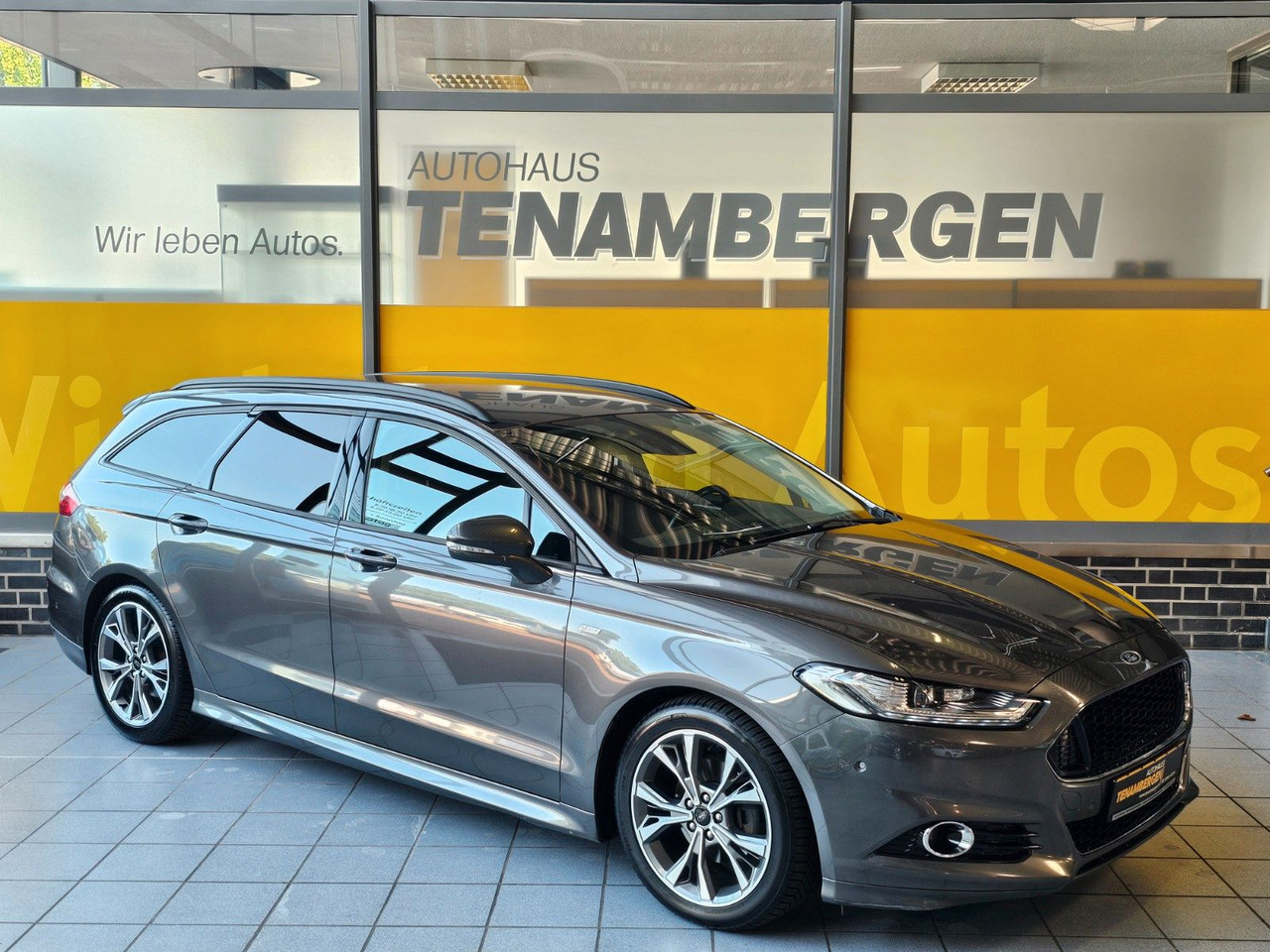 Ford Mondeo Turnier ST-Line LED Scheinwerfer - Personbil: bild 1 Ford Mondeo Turnier ST-Line LED Scheinwerfer - Personbil: bild 1