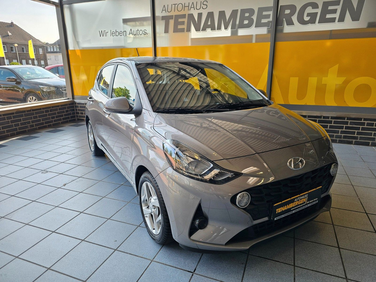 Hyundai i10 Trend AUTOMATIK SHZ PDC LenkrHzg DAB Spurhal - Personbil: bild 2 Hyundai i10 Trend AUTOMATIK SHZ PDC LenkrHzg DAB Spurhal - Personbil: bild 2