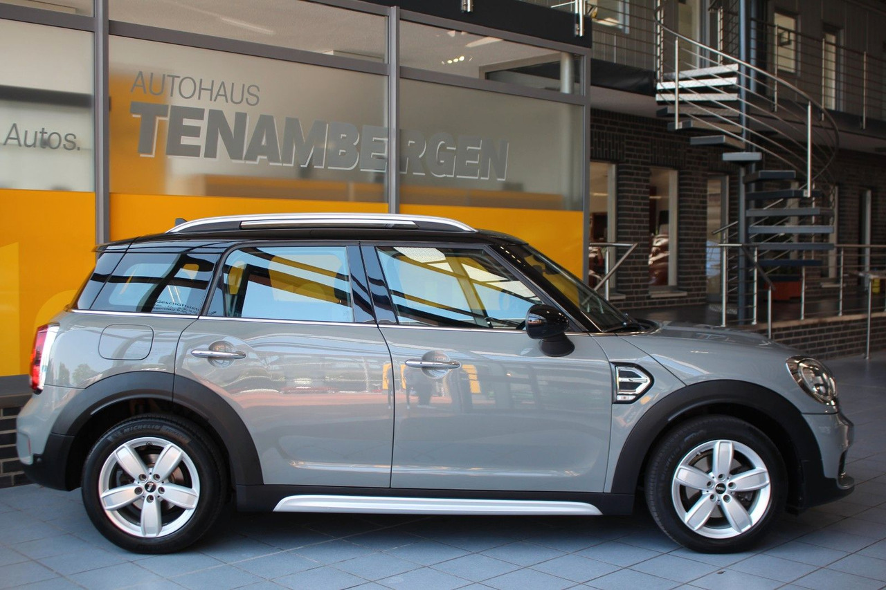 MINI Cooper D Countryman Pepper Navi Klimaaut. PDC - Personbil: bild 3 MINI Cooper D Countryman Pepper Navi Klimaaut. PDC - Personbil: bild 3