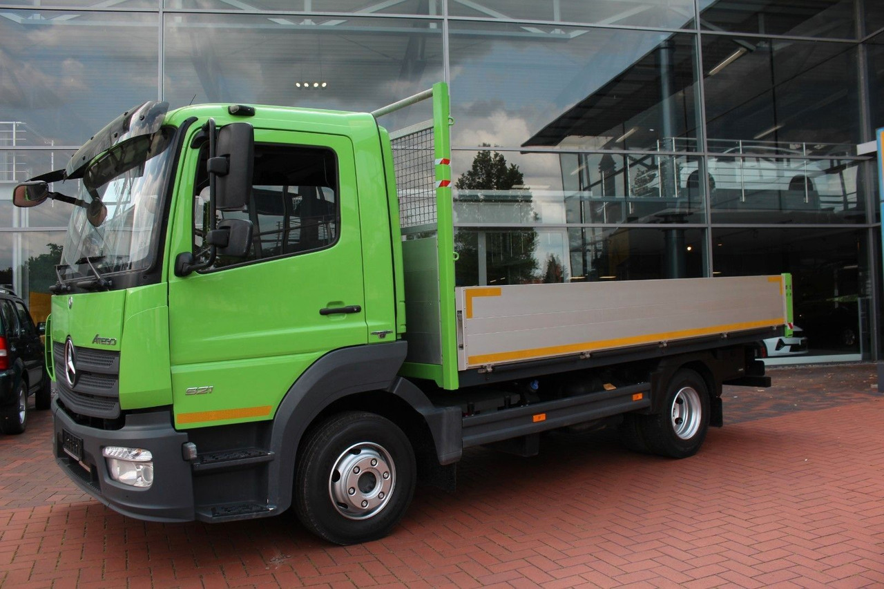 Mercedes-Benz Atego Pritsche 921 - Transportbil med flak: bild 1 Mercedes-Benz Atego Pritsche 921 - Transportbil med flak: bild 1