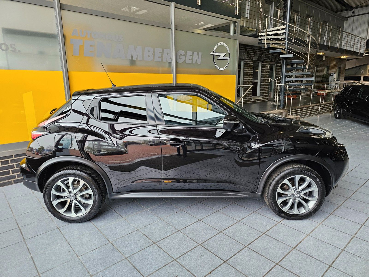 Nissan Juke 1.2 DIG-T 360 / Navi / Ganzjahresreifen - SUV: bild 3 Nissan Juke 1.2 DIG-T 360 / Navi / Ganzjahresreifen - SUV: bild 3
