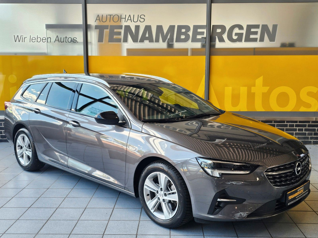 Opel Insignia B ST Business IntelliLux LED Tot Winkel - Kombi: bild 1 Opel Insignia B ST Business IntelliLux LED Tot Winkel - Kombi: bild 1