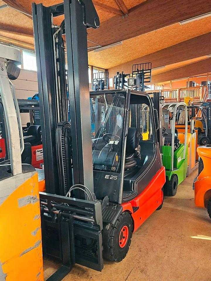 Linde E25 - Eltruck: bild 1 Linde E25 - Eltruck: bild 1