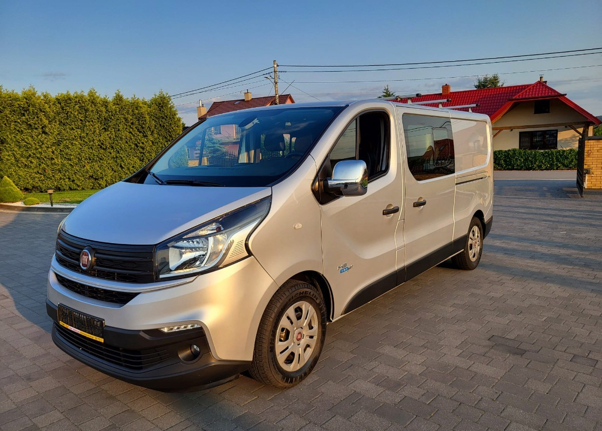 Fiat Talento Doka 6-osobowe 6-osobowy Bogato doposażony - Dubbelhytt transportbil: bild 1 Fiat Talento Doka 6-osobowe 6-osobowy Bogato doposażony - Dubbelhytt transportbil: bild 1