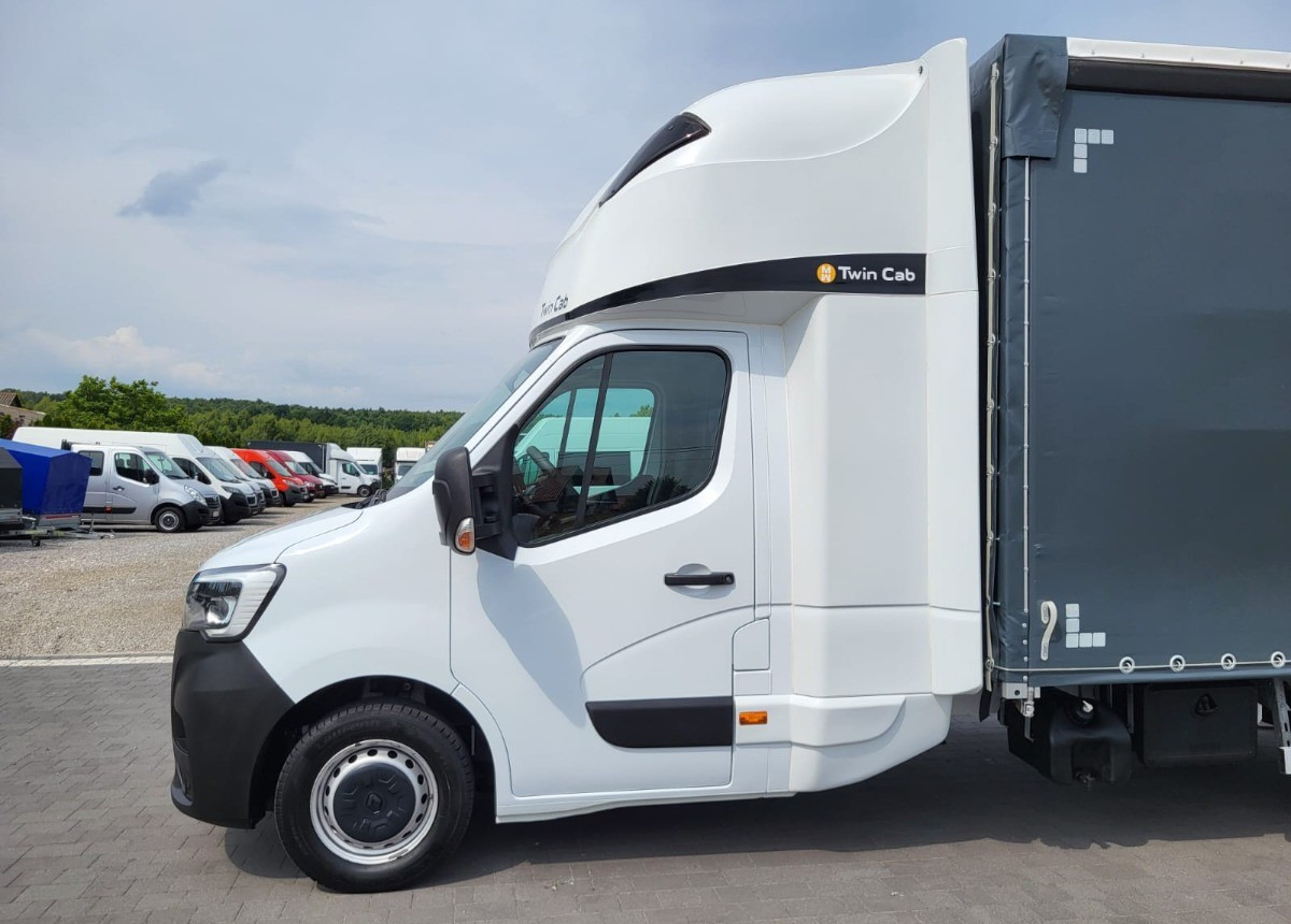 Renault 10 europalet kabina XXL 2x spania Master jak Nowy Kabina 2xspanie - Transportbil med kapell: bild 5 Renault 10 europalet kabina XXL 2x spania Master jak Nowy Kabina 2xspanie - Transportbil med kapell: bild 5