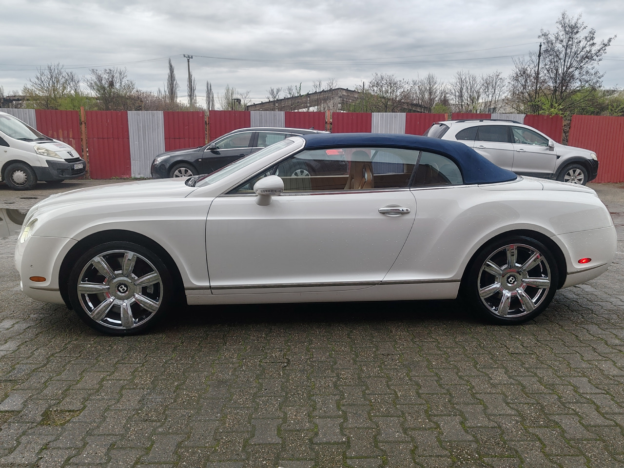 Bentley Continental GT Coupe Cabrio - Personbil: bild 4 Bentley Continental GT Coupe Cabrio - Personbil: bild 4