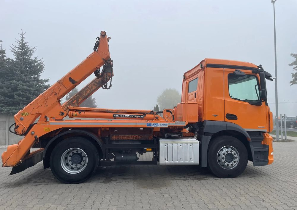 Mercedes-Benz ANTOS 1833 BRAMOWIEC, MILLER - Liftdumper lastbil: bild 4 Mercedes-Benz ANTOS 1833 BRAMOWIEC, MILLER - Liftdumper lastbil: bild 4