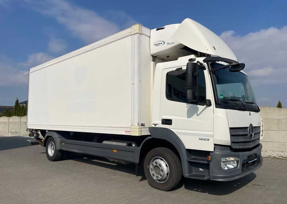 Mercedes-Benz ATEGO 1223/ CHŁODNIA/ 15 PALET - Kylbil lastbil: bild 4 Mercedes-Benz ATEGO 1223/ CHŁODNIA/ 15 PALET - Kylbil lastbil: bild 4