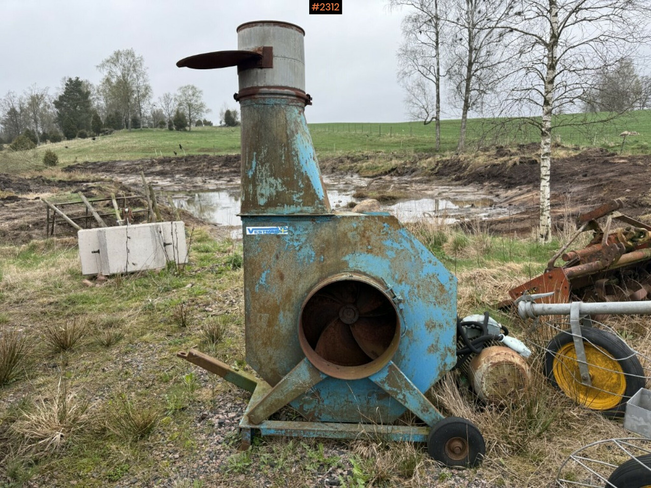 Hay fan Vestmek MK 80 - Utrustning för processering av skörd: bild 1 Hay fan Vestmek MK 80 - Utrustning för processering av skörd: bild 1