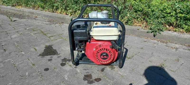 Onbekend KRAFTWELLE WP-30 POMP - Traktorburen spruta: bild 1 Onbekend KRAFTWELLE WP-30 POMP - Traktorburen spruta: bild 1
